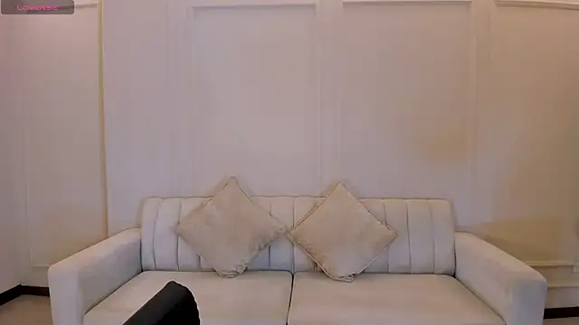 ScarlettBlaze  online show from April 21, 2026, 12:00 pm