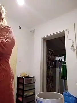 Lvna6969 online show from November 16, 2025, 4:01 pm