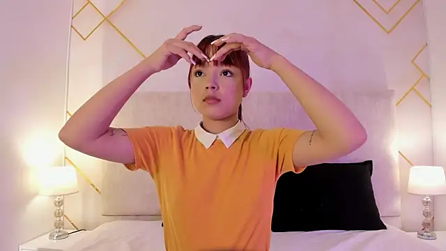 Martinaa Garcia online show from November 26, 2025, 7:48 pm