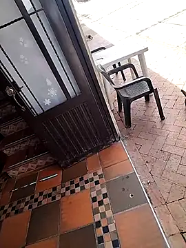 catalella16 online show from December 22, 2025, 5:43 pm