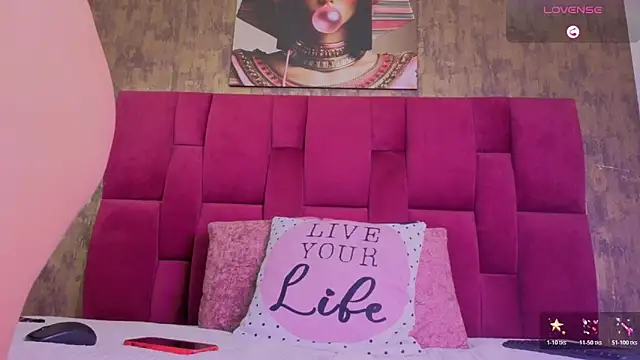 camila  bouzas online show from February 27, 2026, 10:48 am