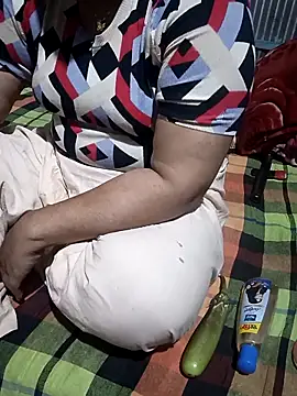 Snapshot of Priyanka-Khan chatting on June 14, 2026, 3:14 pm Priyanka-Khan online show from June 14, 2026, 3:14 pm