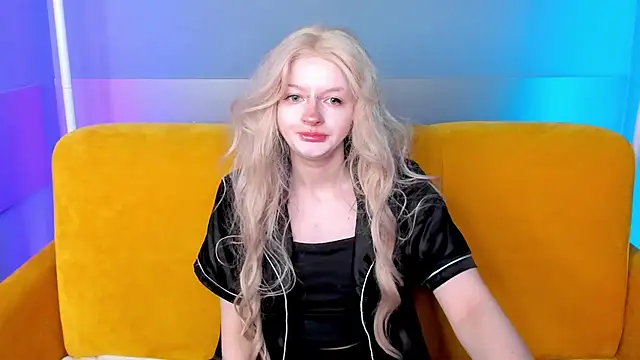 AlessaKiss online show from November 14, 2025, 8:35 am