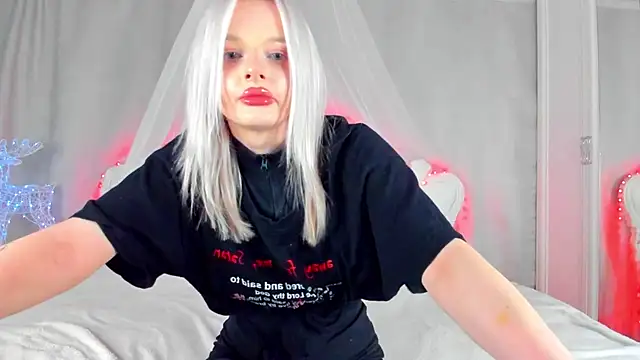 AlessaKiss online show from June 7, 2026, 12:48 am