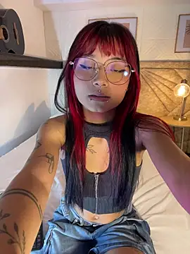 Emma duff online show from March 6, 2026, 7:43 pm