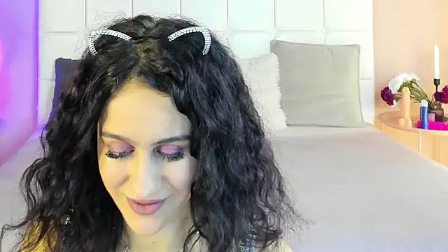 Snapshot of IzieCarter chatting on October 24, 2025, 7:21 pm IzieCarter online show from October 24, 2025, 7:21 pm