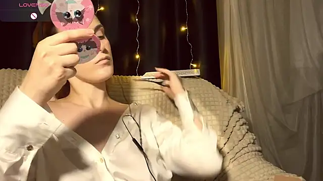 Veksal1a online show from December 1, 2025, 6:57 pm