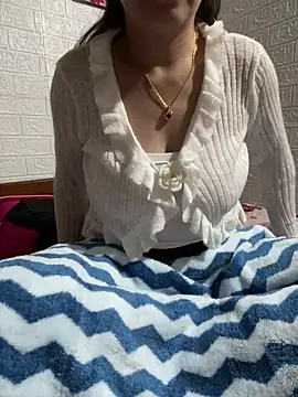 tabby-cat11 online show from March 9, 2026, 6:28 am