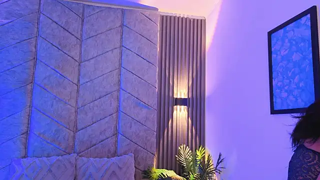 Rynka  online show from November 13, 2025, 4:11 am