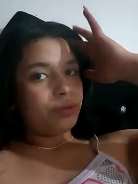 Snapshot of petite_coral chatting on March 7, 2026, 9:17 am petite coral online show from March 7, 2026, 9:17 am