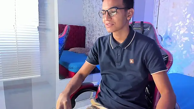 velkanX online show from October 29, 2025, 9:49 pm