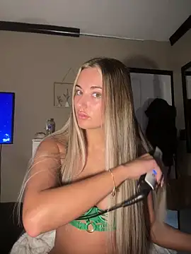 LaceyMilliexoxo online show from November 27, 2025, 9:55 am