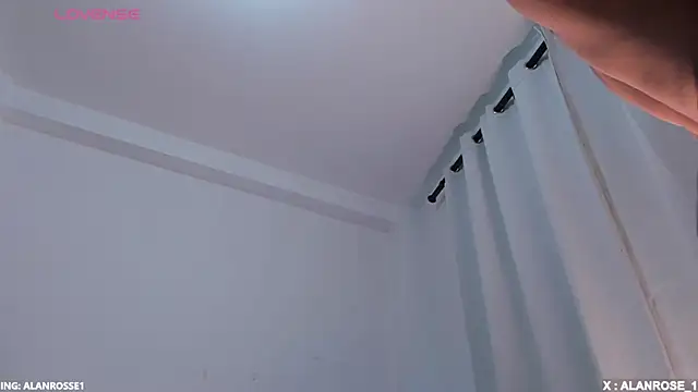 AlanRose01 online show from October 18, 2025, 9:59 pm