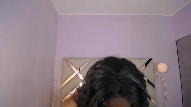 Snapshot of Maiacharris_ chatting on May 7, 2026, 12:43 pm Maiacharris online show from May 7, 2026, 12:43 pm