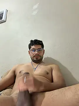 Twistermc11 online show from April 21, 2026, 1:53 am