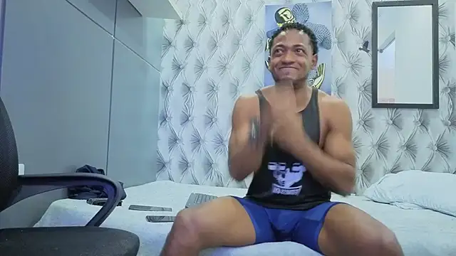 Snapshot of Stevenbrand chatting on November 14, 2025, 7:45 pm Stevenbrand online show from November 14, 2025, 7:45 pm