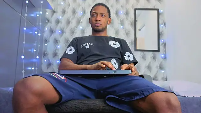 Snapshot of Stevenbrand chatting on November 27, 2025, 7:16 pm Stevenbrand online show from November 27, 2025, 7:16 pm