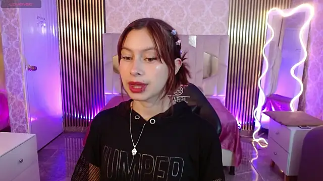 KATANA TAY online show from October 28, 2025, 12:09 pm