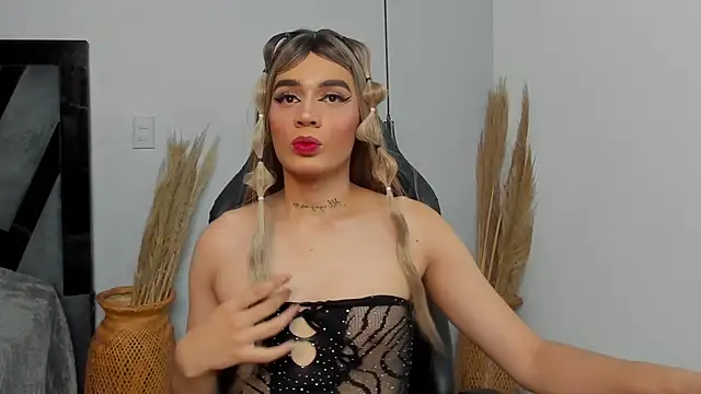 Snapshot of Amelia_Brixton chatting on December 20, 2025, 4:52 am Amelia Brixton online show from December 20, 2025, 4:52 am