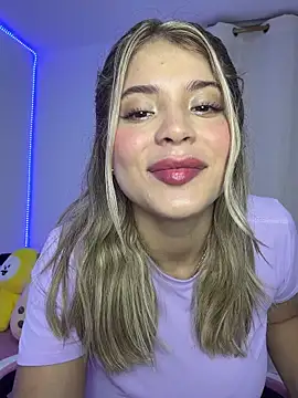 Snapshot of _Alicee_1 chatting on October 31, 2025, 1:06 am Alicee 1 online show from October 31, 2025, 1:06 am