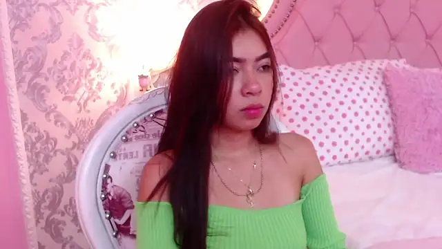 GabrielaSuarez online show from October 26, 2025, 1:39 pm