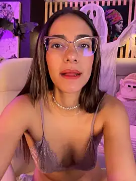 elegant  rouse online show from November 2, 2025, 4:20 pm