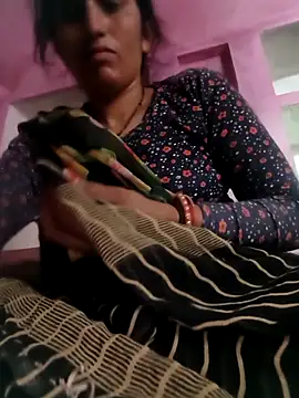 Pooja shre online show from April 25, 2026, 1:52 pm