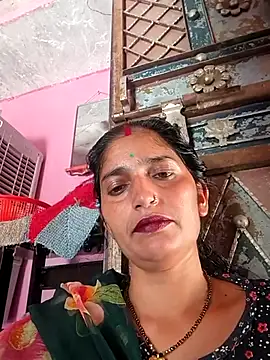 Snapshot of Pooja_shre chatting on May 7, 2026, 7:14 am Pooja shre online show from May 7, 2026, 7:14 am
