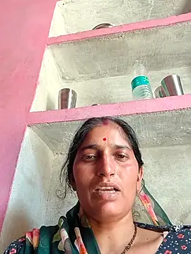 Snapshot of Pooja_shre chatting on May 12, 2026, 6:32 am Pooja shre online show from May 12, 2026, 6:32 am