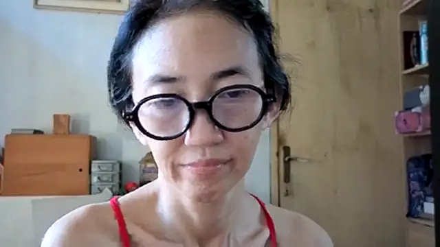 princessD077 online show from May 10, 2026, 8:41 am