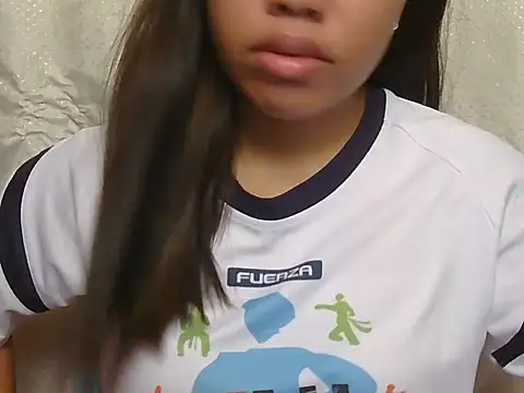 ChubbyButty online show from April 19, 2026, 2:22 am