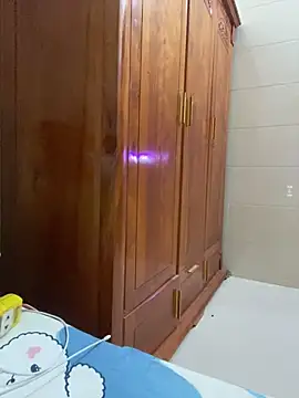 Phale2x online show from April 20, 2026, 7:37 pm