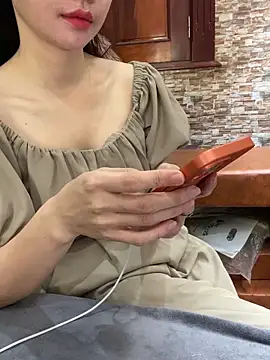 Phale2x online show from April 21, 2026, 1:42 am