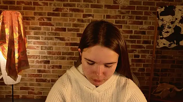 May Bloom online show from December 2, 2025, 5:02 am