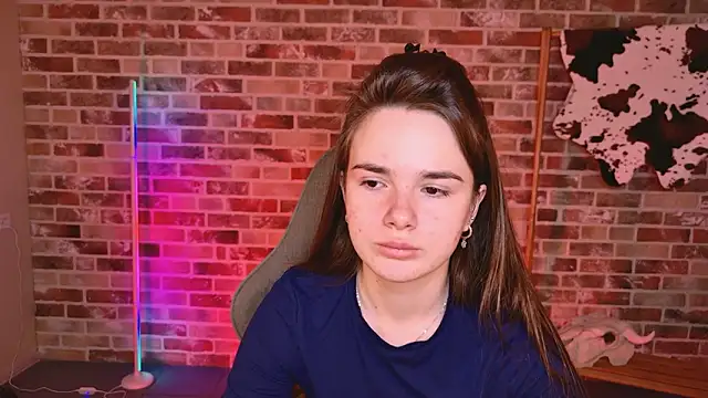 May Bloom online show from March 16, 2026, 6:06 am