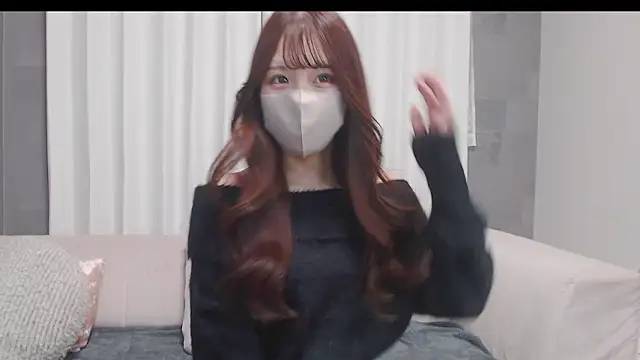 LOVE MIREI LOVE online show from October 22, 2025, 12:49 pm