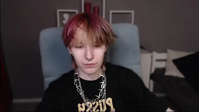 guitarandangell online show from April 22, 2026, 7:22 am