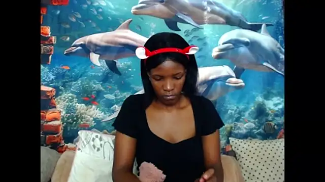 AfricanBarbiee69 online show from May 15, 2026, 7:48 am