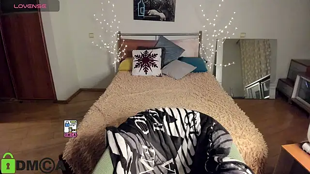 A Skyy online show from April 21, 2026, 8:44 pm