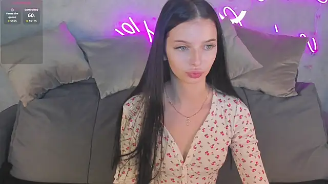 Eva Mayers online show from November 18, 2025, 12:49 am