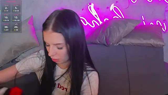 Eva Mayers online show from November 19, 2025, 10:54 pm