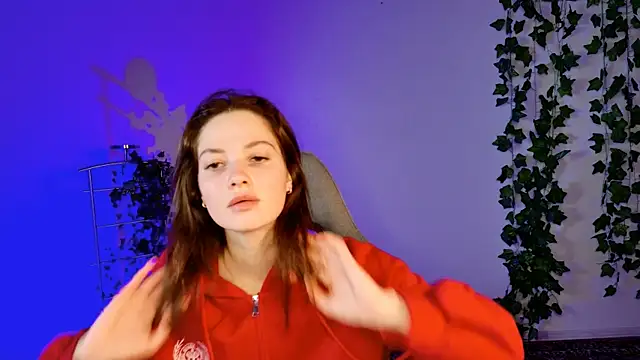 KiraVair online show from April 21, 2026, 3:39 pm