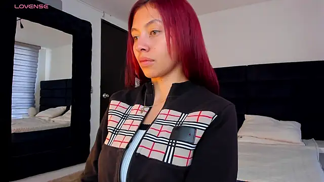 melanie roux   online show from January 6, 2026, 12:20 pm