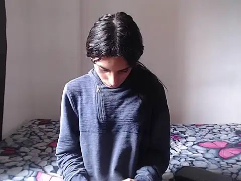  camila trans  online show from November 23, 2025, 3:23 pm