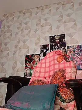 auralune online show from November 16, 2025, 5:35 am