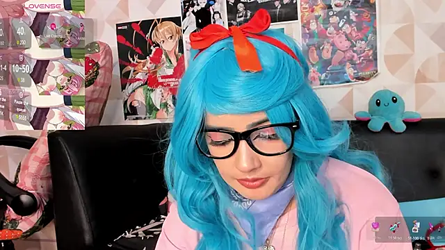 auralune online show from November 19, 2025, 4:12 am