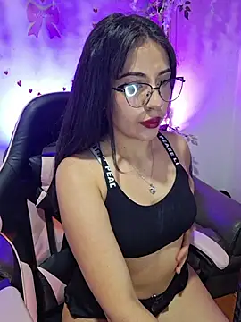 Snapshot of chloebrownn03 chatting on May 2, 2026, 5:23 am chloebrownn03 online show from May 2, 2026, 5:23 am