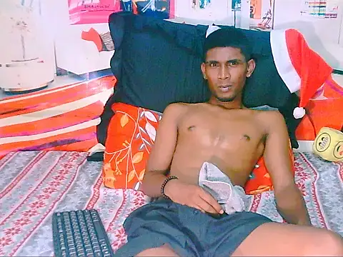 Snapshot of IndianThuggin chatting on December 17, 2025, 10:05 pm IndianThuggin online show from December 17, 2025, 10:05 pm