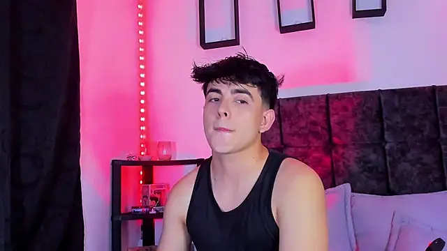 Theo Noxxx online show from November 4, 2025, 8:30 pm