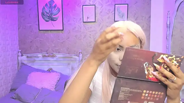 Sofia clk online show from June 12, 2026, 3:05 am